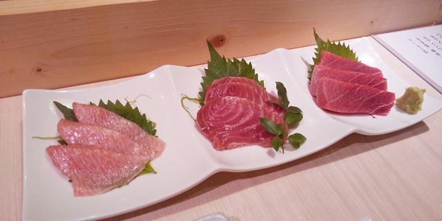 立ち飲み「鮪成人（マグロナルド）」が築地に移転オープン。