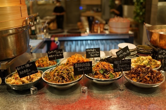 虎ノ門に「沖縄小皿料理 愛しのチャンプルー」が開業。