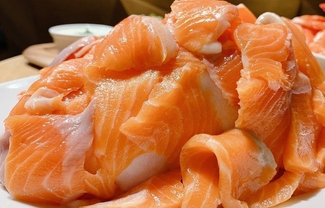 【12月6日まで】880円でサーモンが食べ放題！『北の家族』都内・埼玉の3店舗で開催！