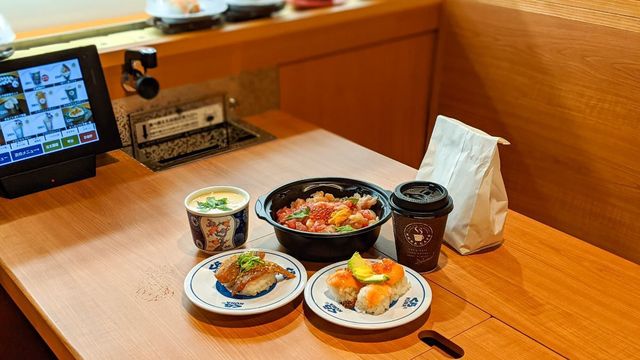 コロナ時代の回転寿司!渋谷・西新宿にオープンした『くら寿司』の非接触型店舗に潜入!