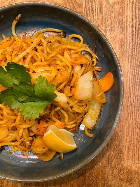 「ひなたキッチン」の系列店「ピッチャーサワー」が自由が丘に開業。