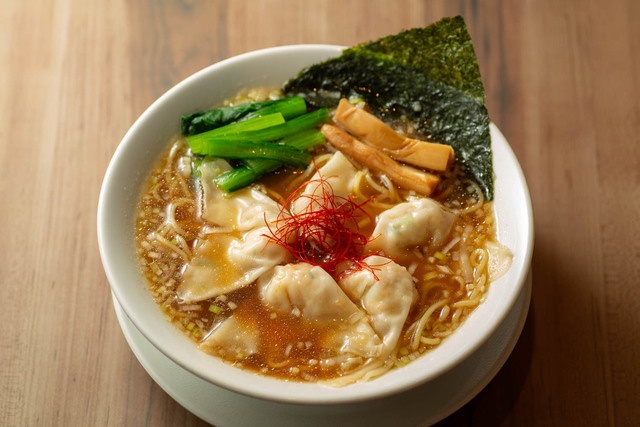 初夏限定！ひんやりピリ辛がうまい！『丸源ラーメン』の「とろける半熟卵の旨辛肉つけ麺」