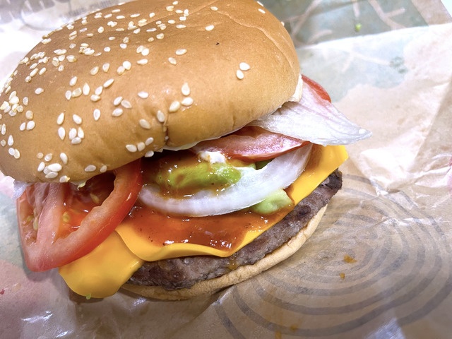 バーガーキング新商品「サルサ＆アボカド スモーキーワッパー」を食べてみた！