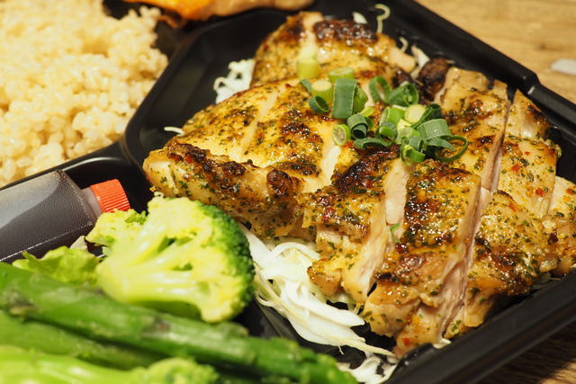 渋谷ミヤシタパークの『筋肉食堂』で黒烏龍茶が無料？お得なキャンペーンを紹介