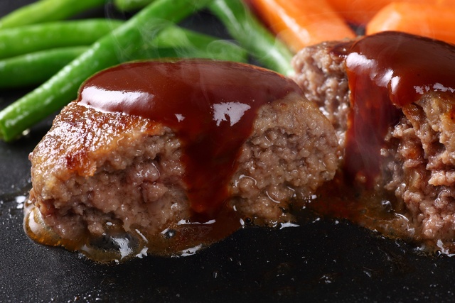 みなとみらいの人気ランチ5選！ハマっ子が愛する絶品ハンバーグにパイ食べ放題、お洒落カフェも！