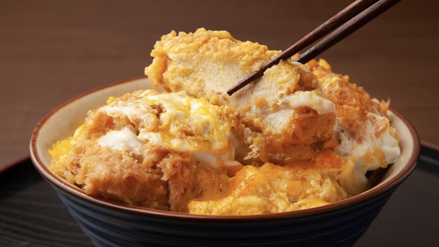 宮崎のおすすめ「丼」7選！肉厚かつ丼にとろっとろの親子丼に海鮮丼専門店も