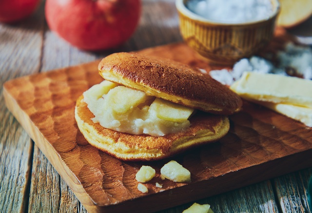 【〜1/31】門前仲町・どら焼き専門店に季節限定「林檎コンポートどら」が登場!『門仲どらやき どら山』