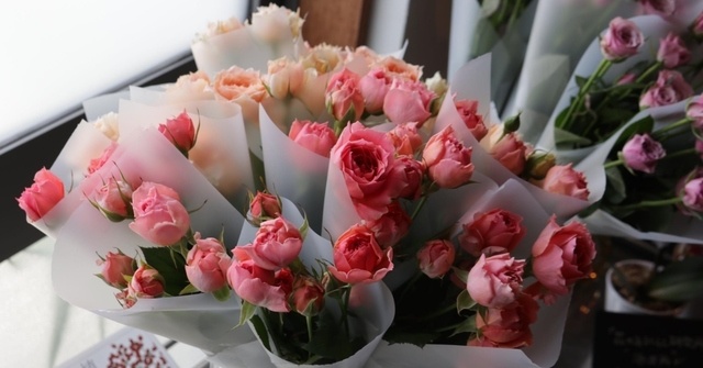 【静岡】初月2,200円でミニブーケを毎日受け取り！お花のサブスク登録は今がお得