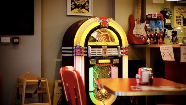 あの有名曲がビールのCMソングに！？（麒麟淡麗グリーンラベルGREEN JUKEBOXシリーズ）