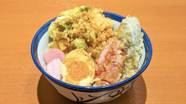 『天丼てんや』秋の新商品は彩りと食感が◎！牡蠣やサンマを使った「秋天丼」も登場