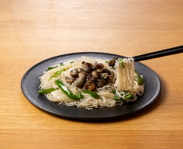 「宮崎ケンミン焼きビーフン」が「兵庫県」で食べられる？？ケンミン食品が「みやざき地頭鶏フェア」開催