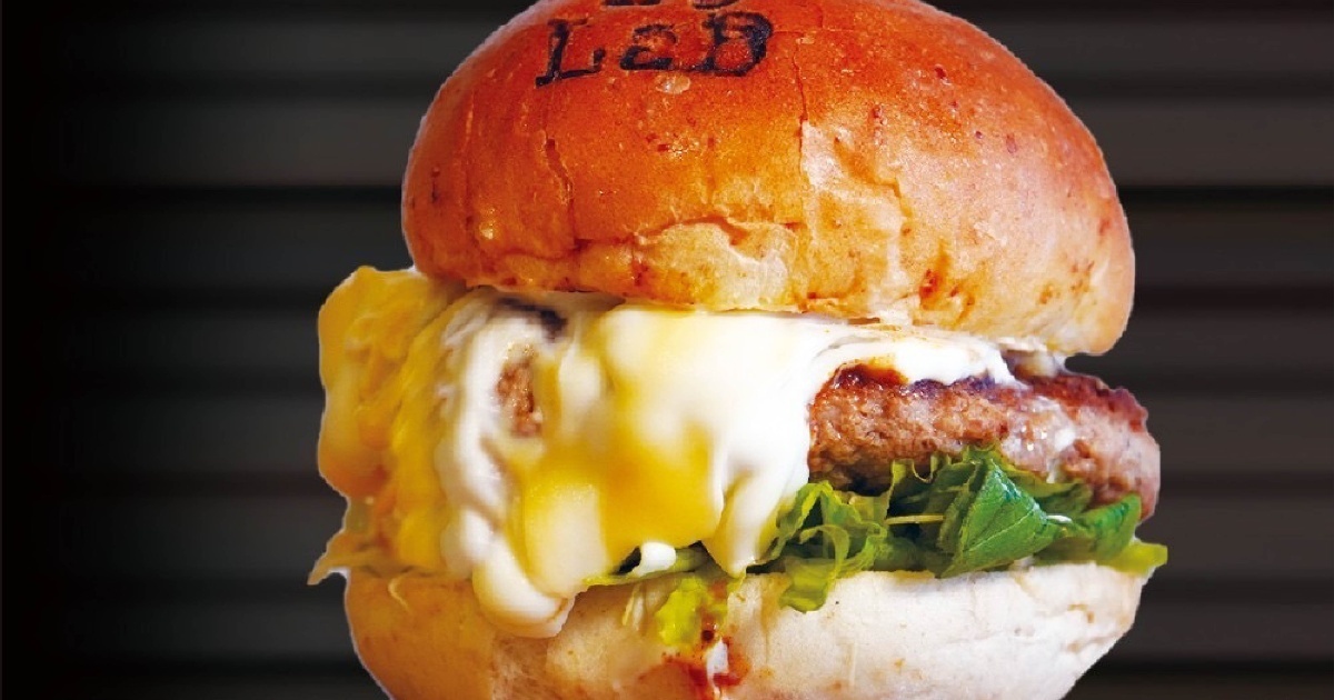 広島│厚さ3cm！粗挽きパティの肉汁に溺れるハンバーガー専門店『29LaB
