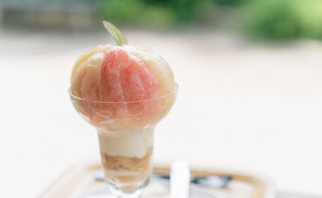 8/9・10限定|梅田で「おかやま白桃パフェDays」開催!1日60食限りの贅沢なスイーツを見逃すな!