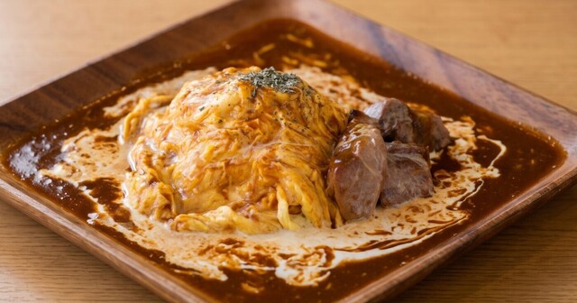 仙台│牛タン×デミ×チーズ！食欲の秋にぴったりな欲張りオムライスが新登場『オムライスランド』