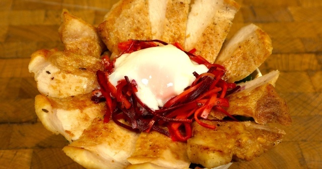 汐留│お肉2倍で360g！ドドンと乗っけたポークジンジャー丼Wが新登場『BLOOM TOKYO』