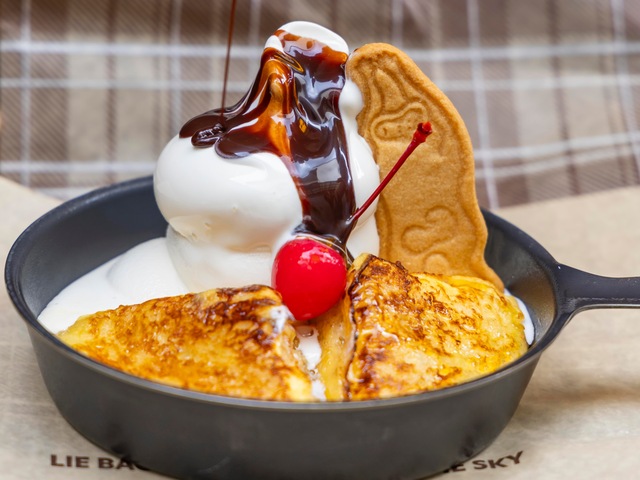 10/18〜｜賞味期限たったの3分！『京 八坂プリン』に「フレンチベーグル」が登場！その場で出来立てモチっと体験