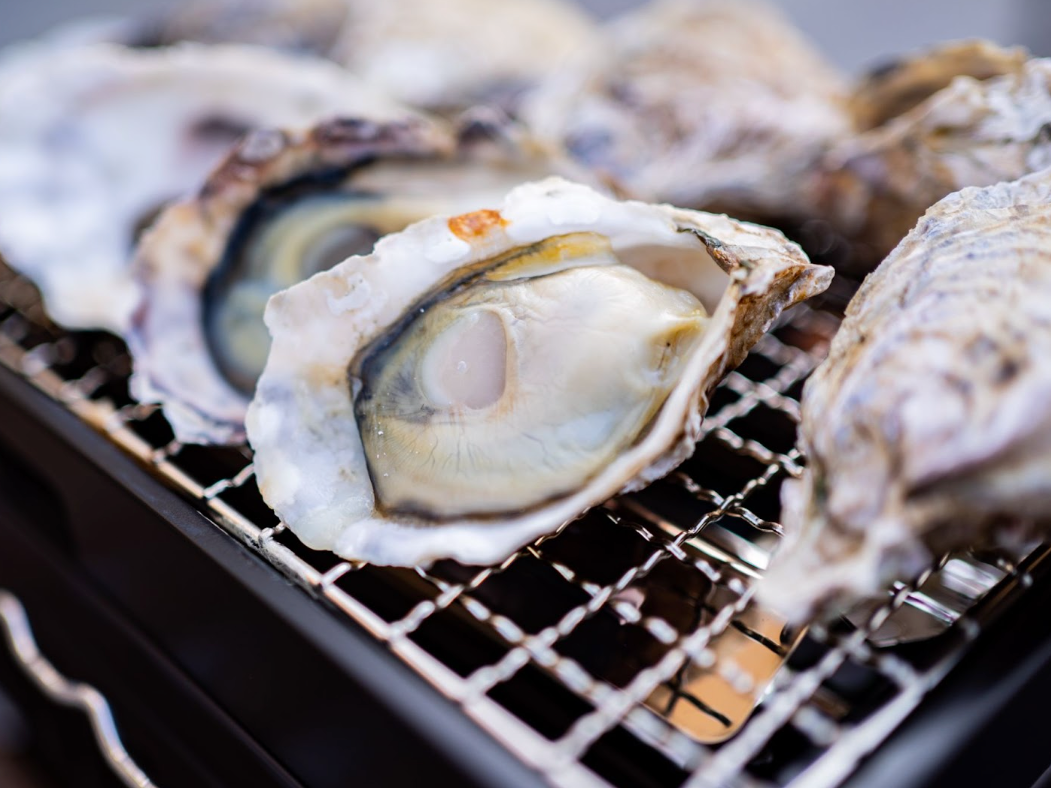 12/1〜｜横浜ビブレ屋上に冬季限定「牡蠣小屋」がオープン！牡蠣食べ