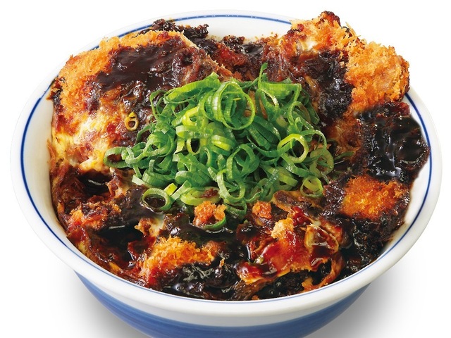 ロースカツ＆さばカツのW主役！とろ〜り玉子でとじて濃厚味噌を絡めた『かつや』の全力飯に注目