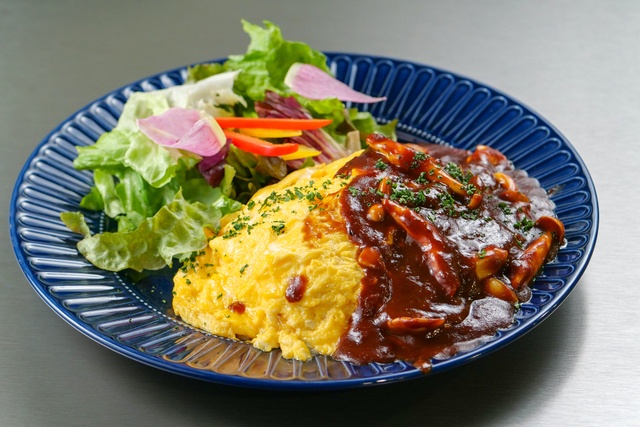 汐留｜昼は濃厚デミのオムライス、夜は土鍋鯛めし！時間帯で和洋を味わえる『N's TOKYO 極』