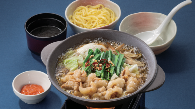 『ガスト』に名店の味到来！『やまや』コラボの「明太もつ鍋」に注目！醤油or味噌、あなたはどっち？