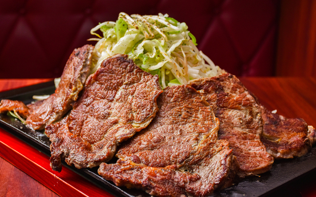 【2/9限定】20分で2kg完食で6,890円が無料に。肉好き必見のイベント開催『ステーキロッヂ』