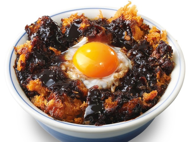 2/21〜|【数量限定】自家製黒味噌ダレのチキンカツに米がススム!『かつや』の全力飯は定食でも