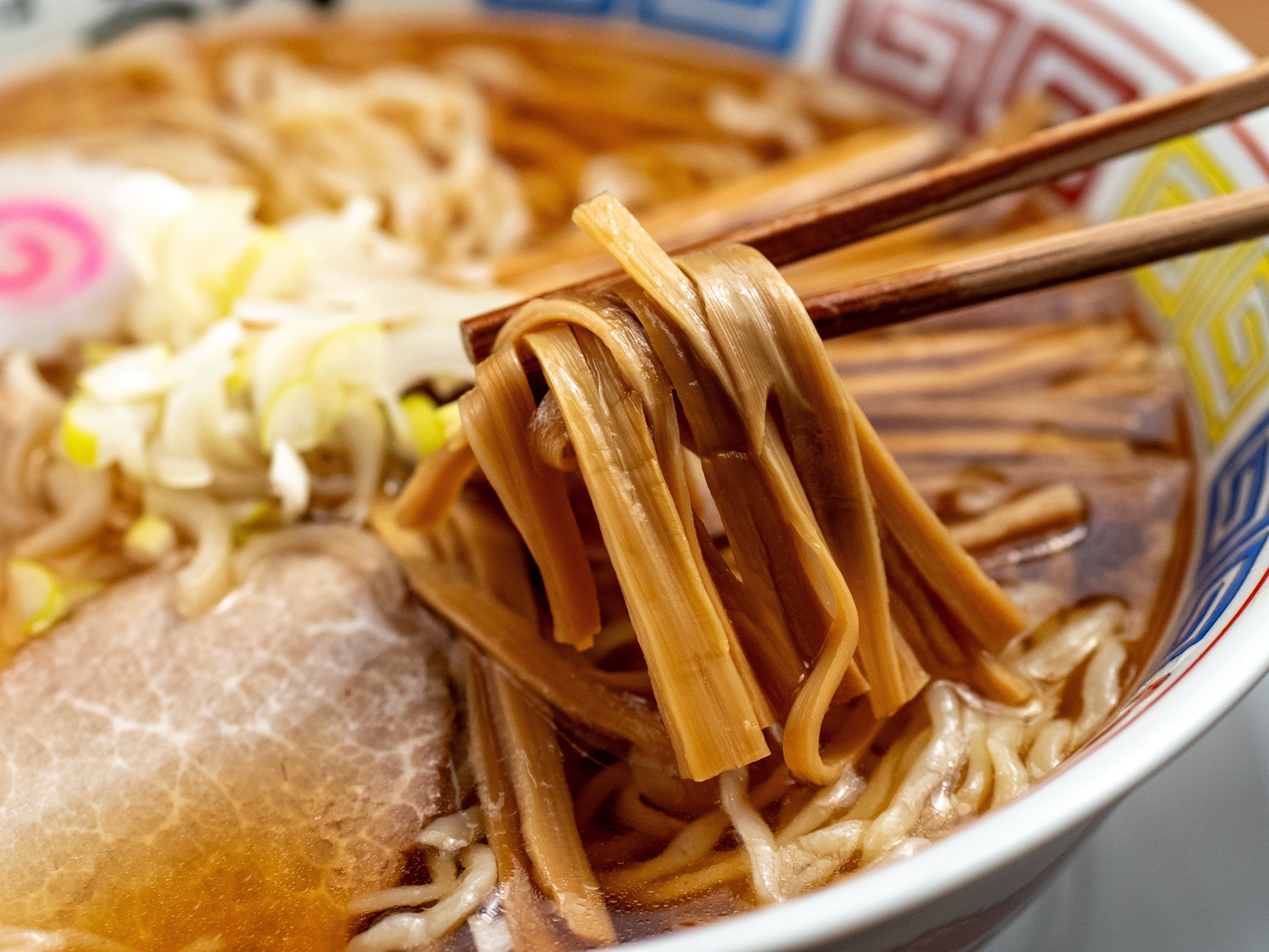 仙台｜極細メンマが光る！あっさり醤油の“昔ながらのラーメン”が