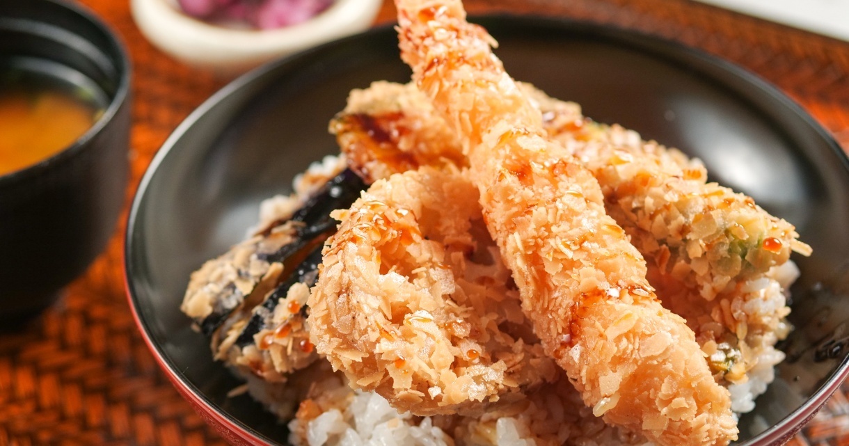 浜松町│米粉フレークで冷めてもベチャつかない！「ザクザク天ぷら丼