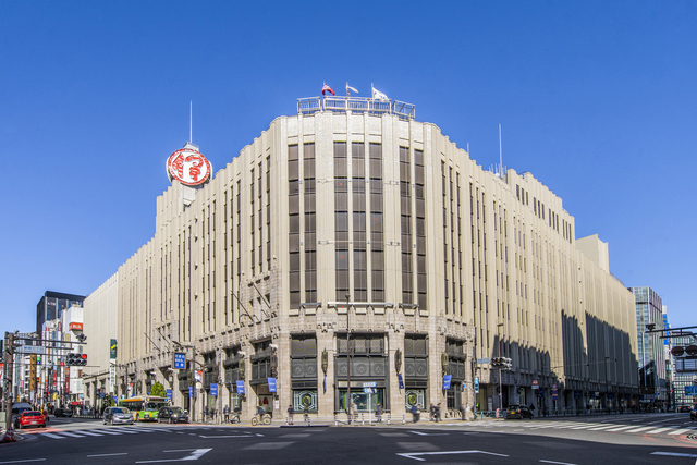 『新宿伊勢丹』周辺のおすすめカフェ9選。美食家が手がけるビストロやホテルカフェ、老舗舗喫茶など