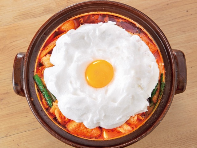 9/9〜｜昨年話題！ふわとろ食感の「月見鍋」が復活！全国の『赤から』で月見フェア開催