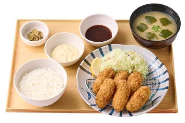 10/2〜｜サクッと濃厚！かきフライ定食が期間限定で復活！牛すきとの御膳も『やよい軒』