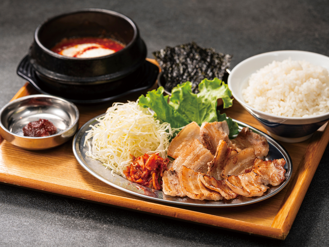 10/29〜|旨辛麻婆豆腐と本格焼肉を一度に!贅沢な定食が『中山豆腐店』に新登場