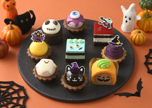 ハロウィンにぴったりのプチケーキに注目!黒猫やオバケが“こわカワイイ”『銀座コージーコーナー』