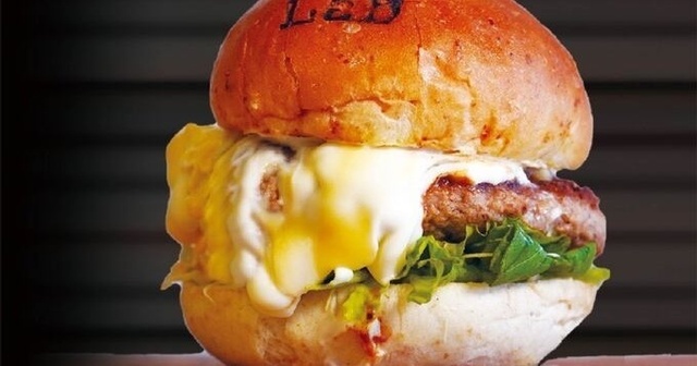 富山駅すぐ│肉厚パティにチーズの雪崩！ハンバーガーカフェ『29LaB BURGER＋Cafe』オープン