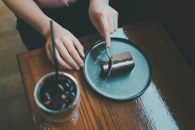 富山駅｜おすすめカフェ6選！美肌効果のアサイーに鮮やかなデリも！電源完備で作業も◎