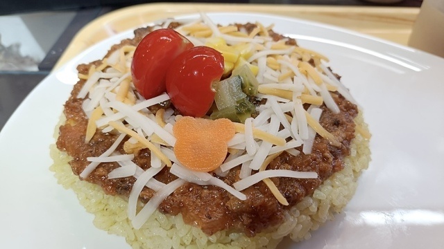 【国際通り】黒糖の甘さとスパイスが食欲を満たす『琉球ドライカレーのお店 がちまや～』