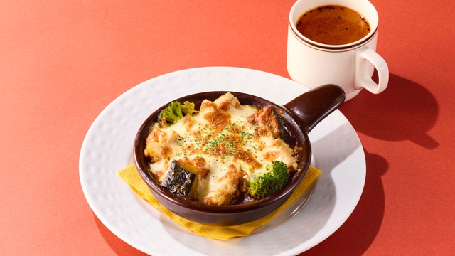 12/9〜｜熱々カレードリアに魚介の旨みたっぷりスープパスタも！平日ランチは『ココス』