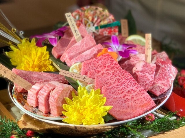 広尾｜名誉賞受賞の希少和牛を味わう飲み放題付きコースに注目！『お肉屋けいすけ三男坊』