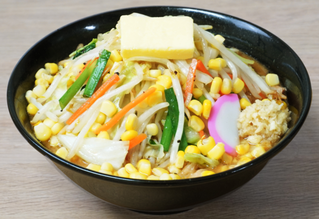 濃厚味噌ととろけるバターのタンメン登場！野菜たっぷり冬の一杯を『タンメン トナリ』で