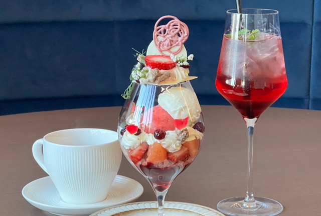 新宿｜国産苺が主役！『コヨイノパフェ(スタンド)』が贈る甘美で複雑な冬限定パフェに注目