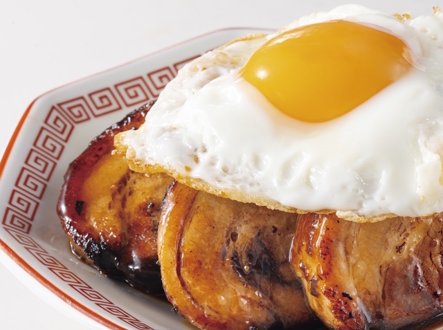 トロトロ焼豚は枚数が選べる！濃厚ダレ×卵のご飯が進むご褒美メニュー『大阪王将』