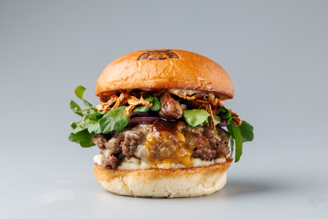 和牛パティ×トリュフオイル。フレンチ仕立ての「最後の晩餐バーガー」が限定登場『SHOGUN BURGER』
