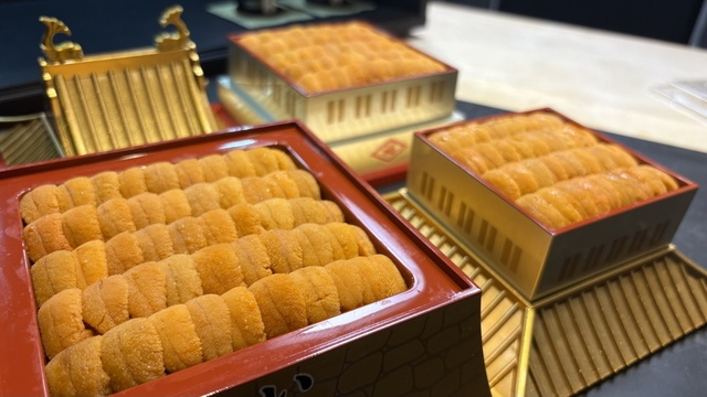 六本木｜120万円で落札された最高級「馬糞雲丹」を堪能！先着20名の特別コース『鮨 無垢』