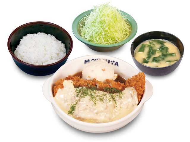 1/14〜｜ガーリック香るオニオンソースに濃厚チーズをプラス。サクサクの肉厚チキンを『松のや』で