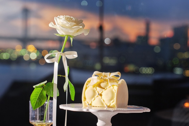 キャンドル煌めく夜景ディナー！純白ケーキ付きでホワイトデーにも『ホテル インターコンチネンタル 東京ベイ』