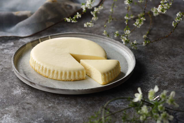 チーズのコクとミルク感を堪能！白いチーズケーキや限定パフェが登場『チーズガーデン』