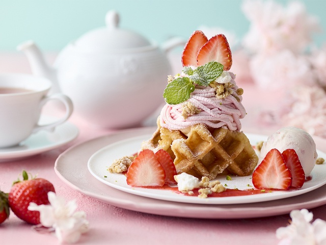 3/5〜｜表面サクッ！桜のモンブランワッフルに苺ミルクティーも。春を彩る『アフタヌーンティー』