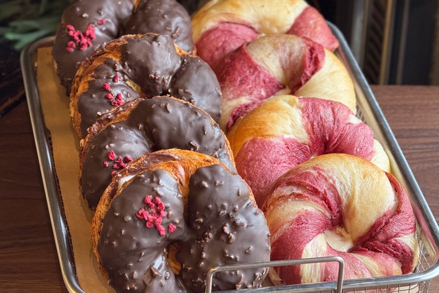 3/6〜｜韓国トレンド「生ベーグル」に注目！クロワッサン×お餅の新食感！大阪『ボーノベーカリ』