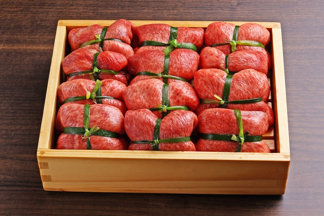 梅田｜8名以上で1名無料！歓送迎会は厚切り牛タン＆黒毛和牛の食べ放題『焼肉倶楽部』