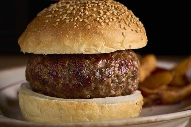 5/8〜10｜恵比寿『ピーター・ルーガー・ステーキハウス 東京』がキッチンカーで特別出店